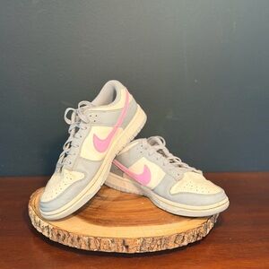 Nike Dunk Low Big Kids 7Y Gray Cream Pink Swoosh Sneakers